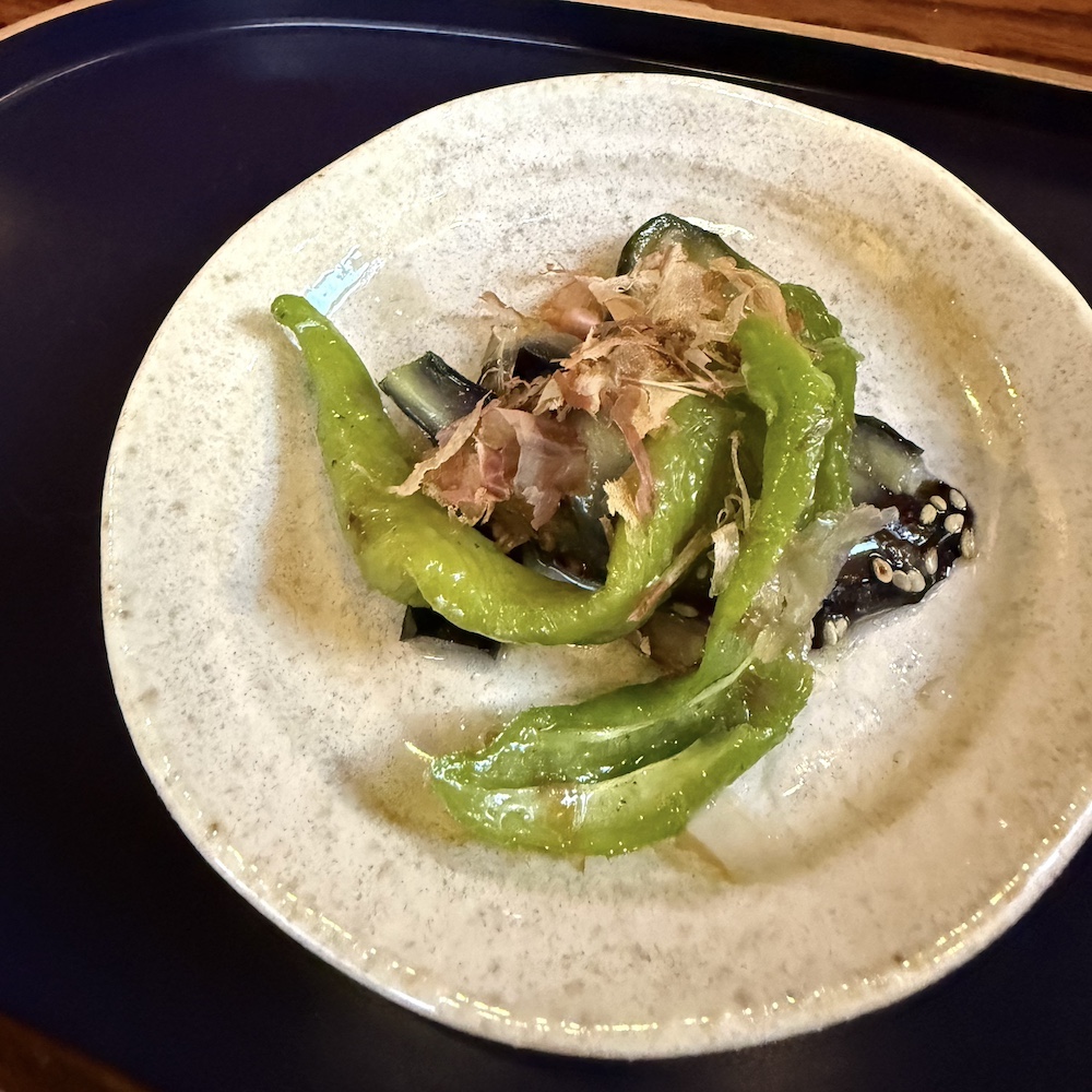 酒葉-MUSUBU-／車（タクシー）3分、徒歩約20分