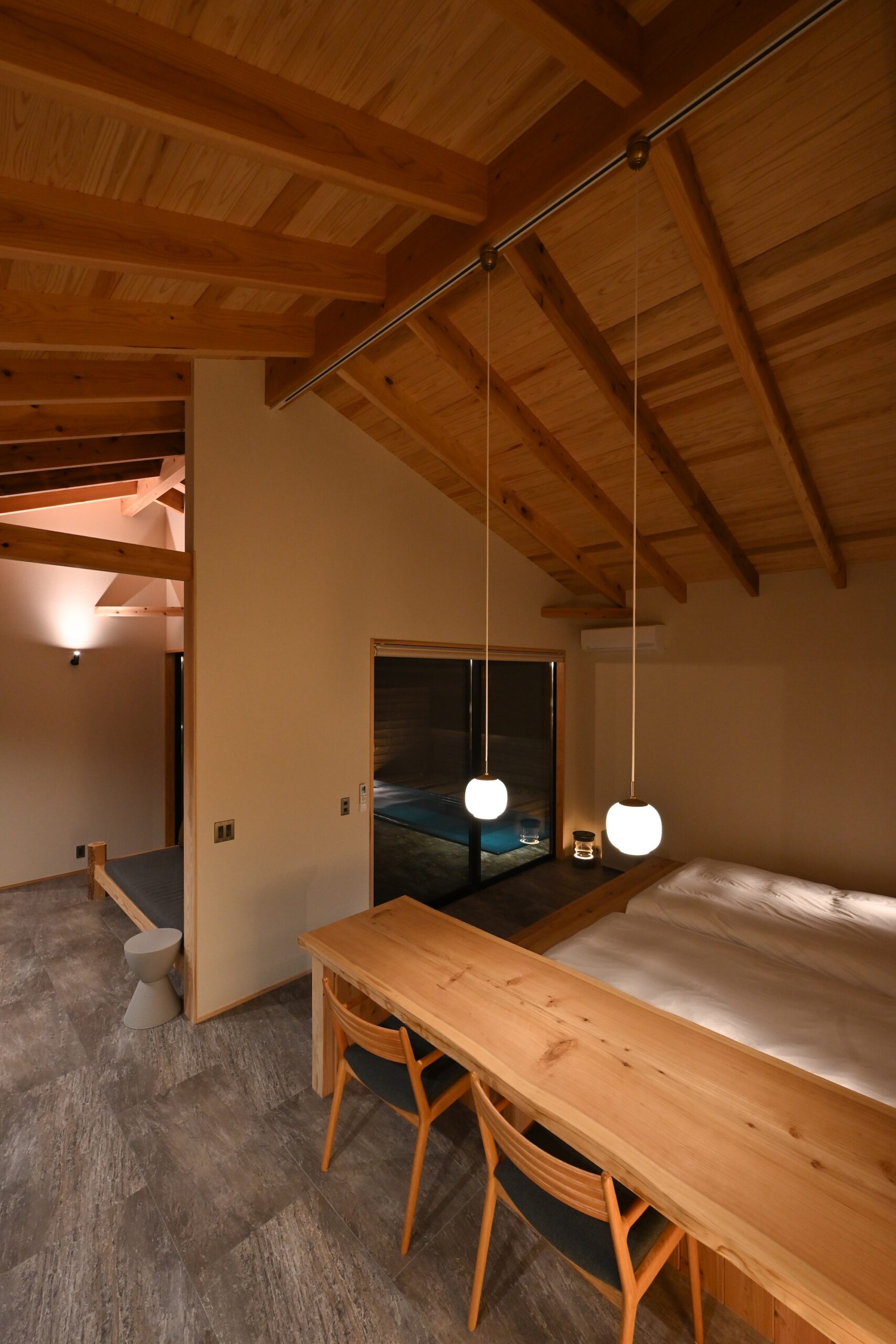 HPの画像を変更いたしました。